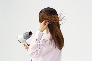 硯をはじめ多くの書道用品を取り扱い